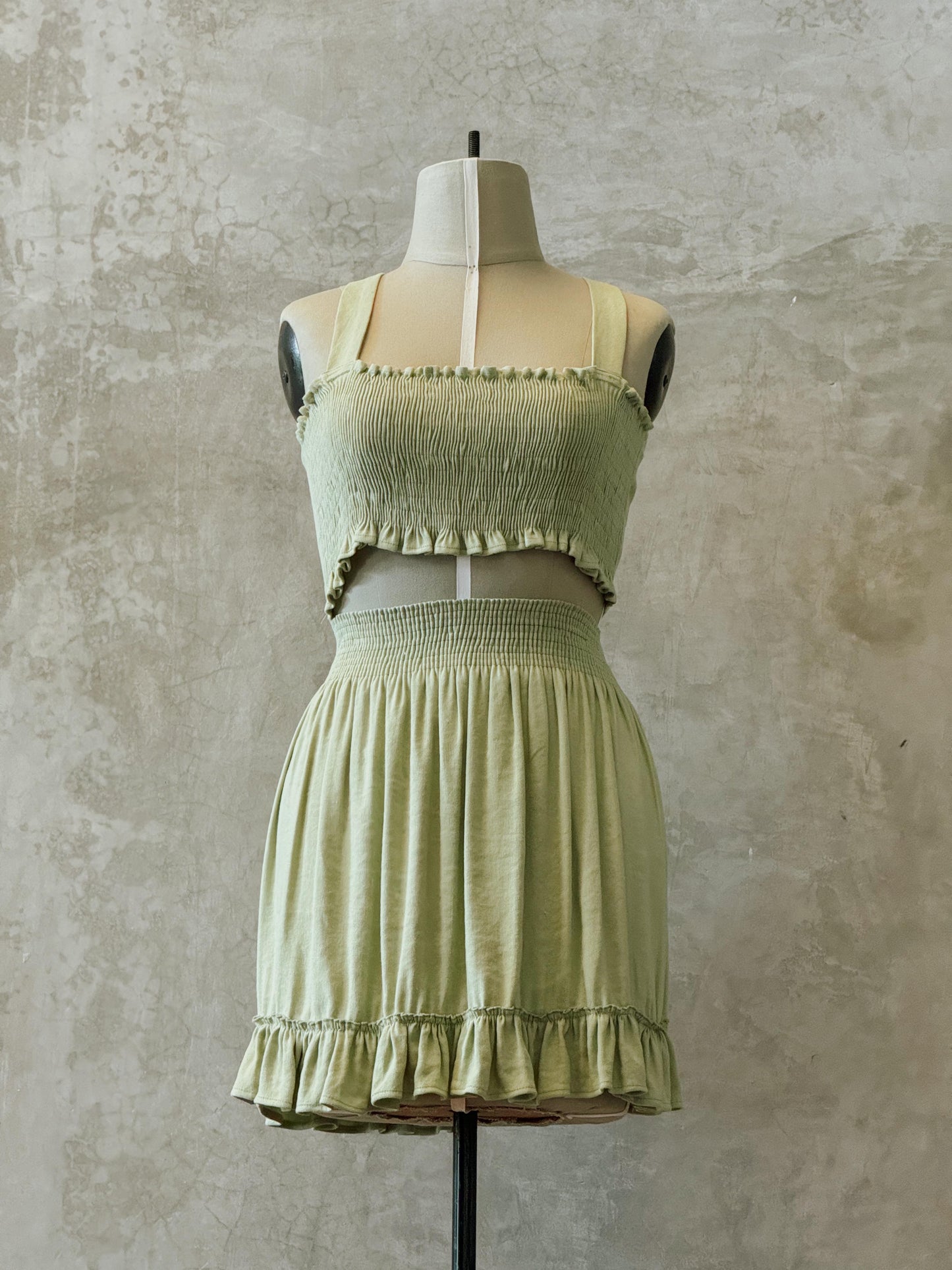 Top verde amarre cruzado atrás